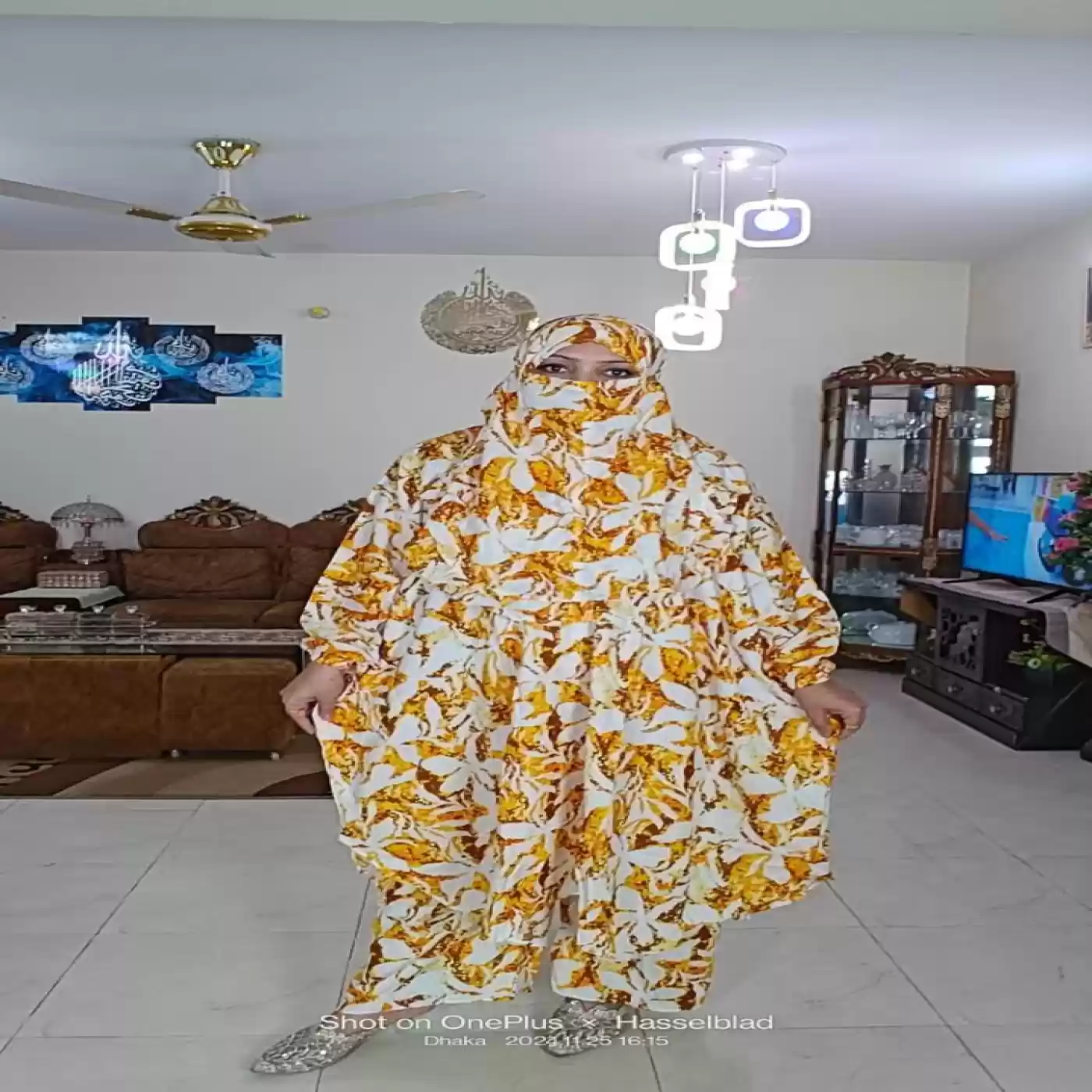 আবায়া টু-পিছ সেট